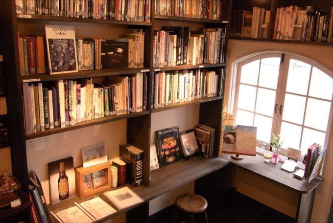 ちいさな硝子の本の博物館
