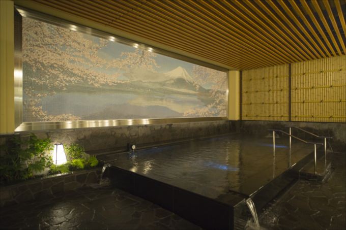 東京新宿天然温泉テルマー湯